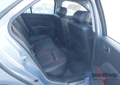 2007 Cadillac Sts V6 z USA, uszkodzony, nr VIN 1G6DW677970131043